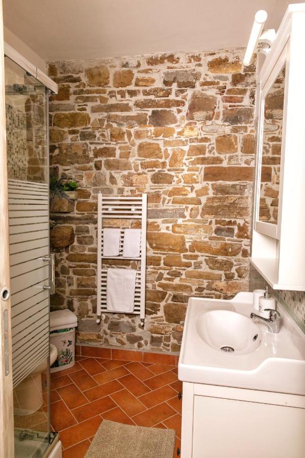 Il Mandorlo Fiorito Bed And Breakfast Ogliastro Cilento Exterior foto
