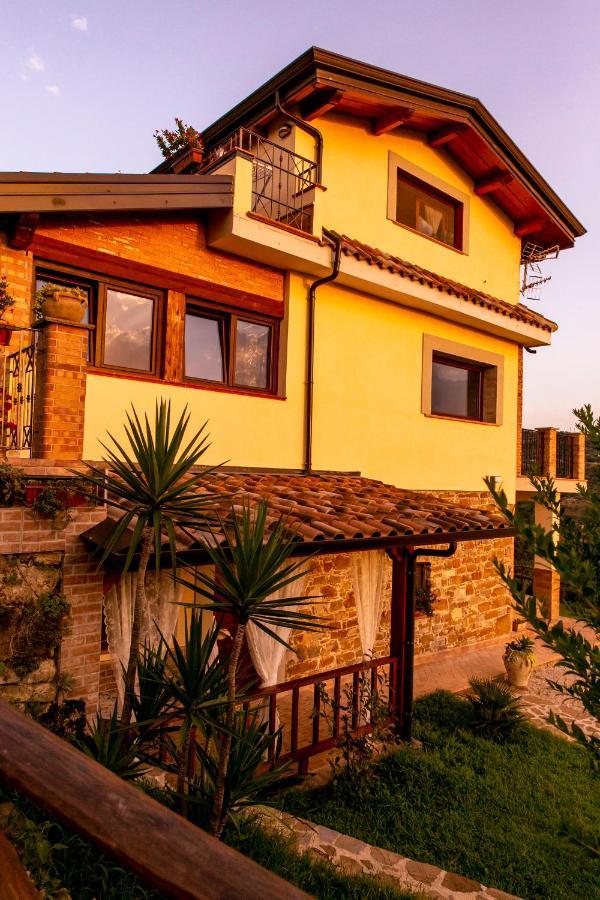 Il Mandorlo Fiorito Bed And Breakfast Ogliastro Cilento Exterior foto